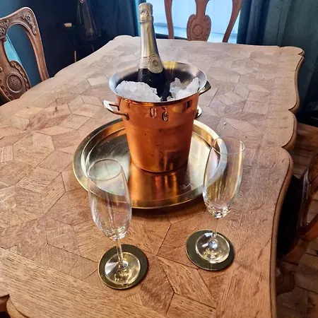 アパート Le Bovary スパ